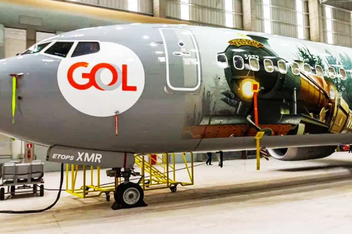 GOL e Universal Orlando apresentam avião temático de Harry Potter