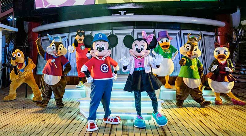 Mickey e sua turma -Marvel Day at Sea